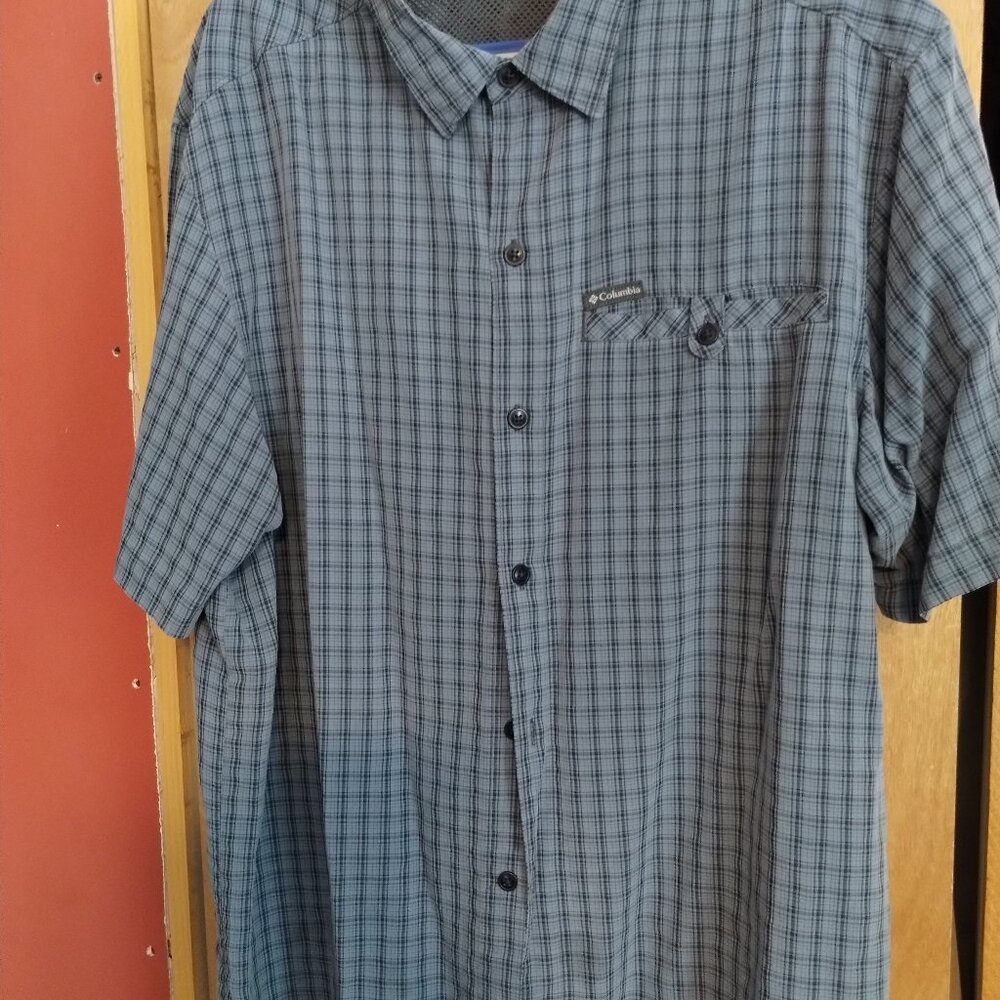 Columbia Men's Short Sleeve Shirt